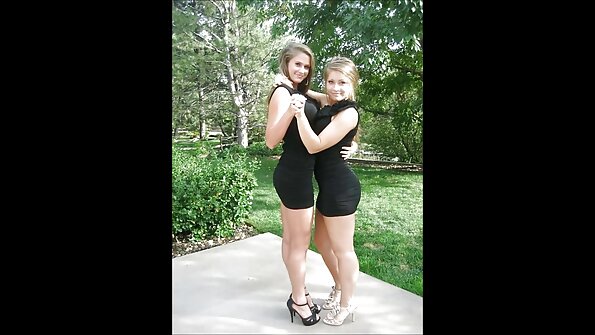 Анальна web online porno мілфа чіпається в очко з самцем.