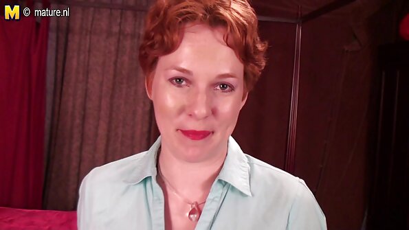 Блондинка завела коханця у двір і змусила лизати кицьку. sasha grey porno video