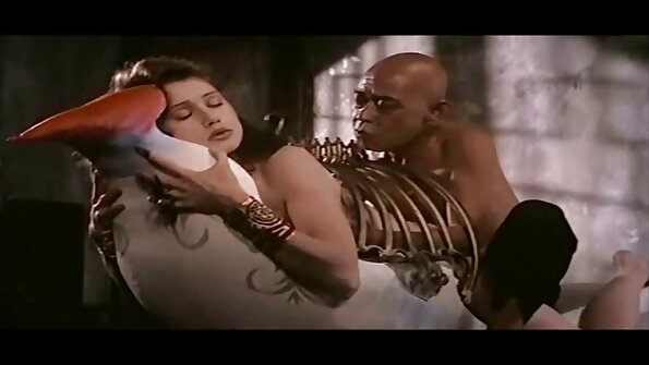 Скінчив у писю милою аудіо порно теличку яку трахкав раком.