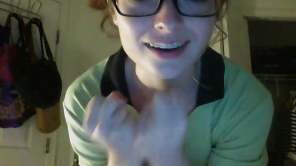 Блондинка прикувала подругу і змусила дивитися на трах erotika online з її чоловіком.