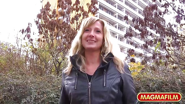 Якісні костюми, косплей та сюжет у інцест порно відео порно пародії Дедпул.