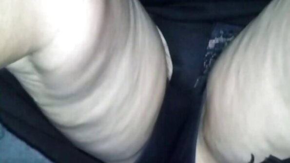 Анал у панчохах animation seks для симпатичної пристрасної шатенки.