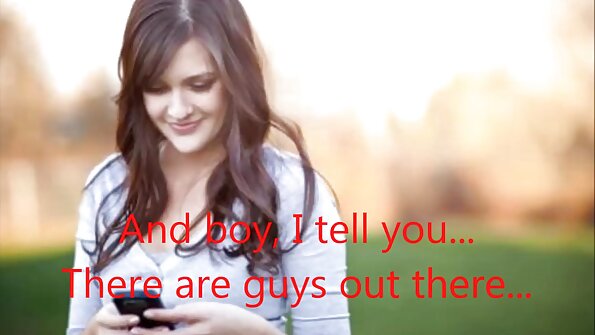 Гаряча порно медсестри красуня прибула до Японії щоб потрахатись та закінчити.