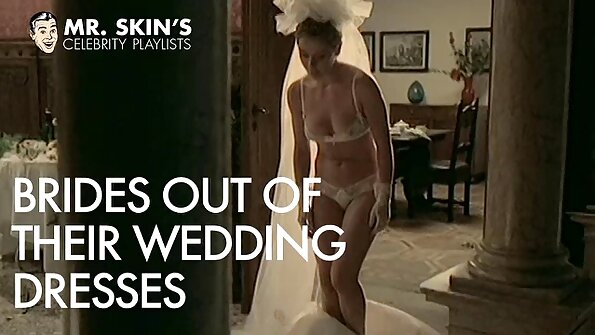 Скінчив на попку своєї молодої дівчини після ніжного сексу в ліжку dojkicom