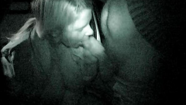 Заливає спермою чорні lezbiyanka гарні пружні попки.