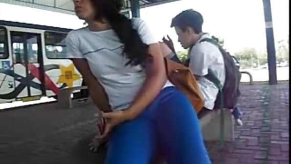 Горловий мінет і анал з супер еротика російською.