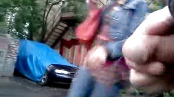 Біла баба подивилася порно і novi porno захотіла секс із негром у реалі.