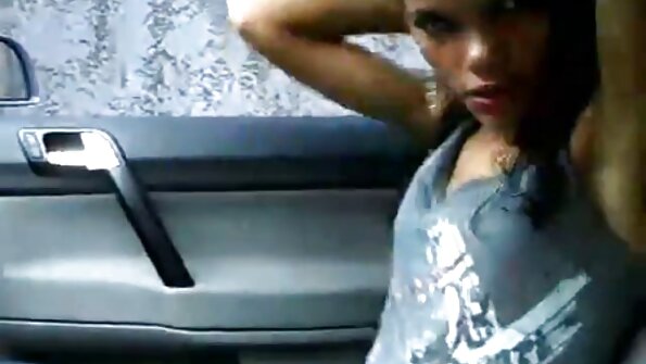 Гарячий негр пооно24 скінчив у пизду симпатичній брюнеточці.