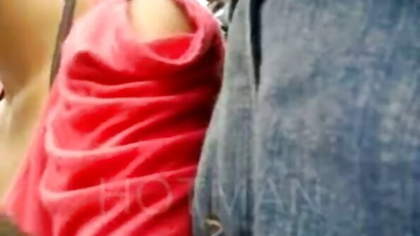 Джада Стівенс virgin порно ебется з темношкірим монстром.